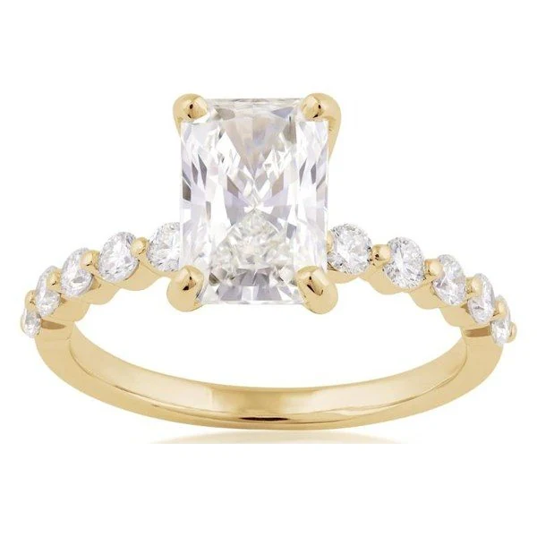 Floating Side-Stone · Radiant in yellow gold