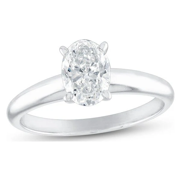 Classic Solitaire · Oval in white gold