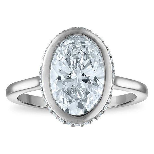 Bezel Solitaire Plus · Oval in white gold