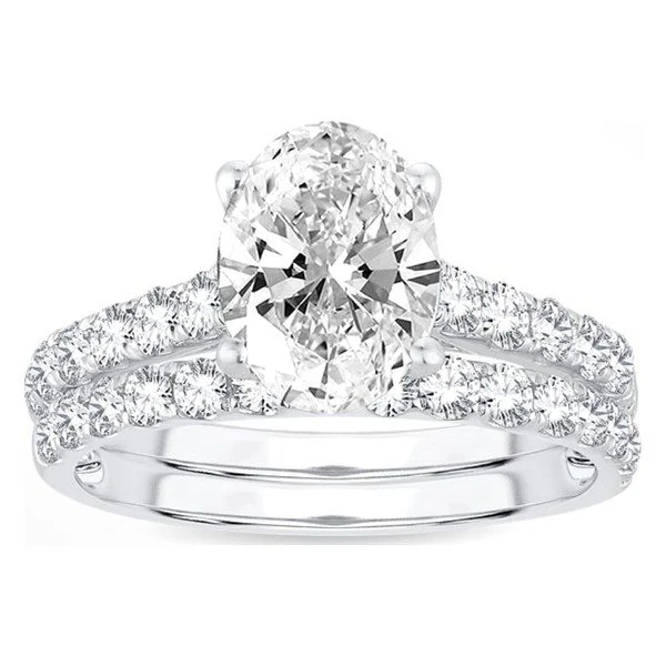 Oval Bridal Set in white gold